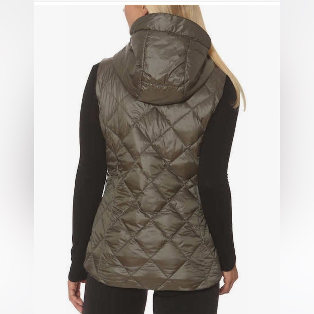 Gerry Women's Reversible Hooded Down Vest - Medium - Cypress/Camo - Picture 5 of 6